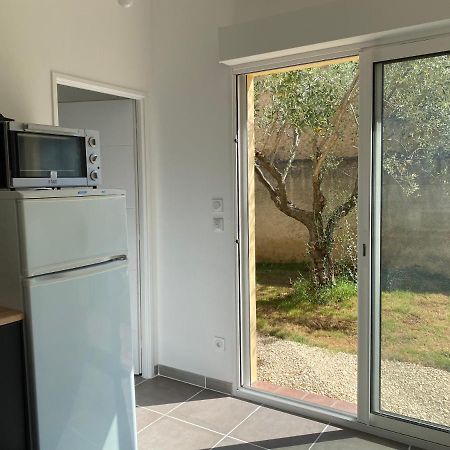 Gite Lou Sabai Au Pied Des Dentelles De Montmirail, Piscine Partagee 아우비그난 외부 사진