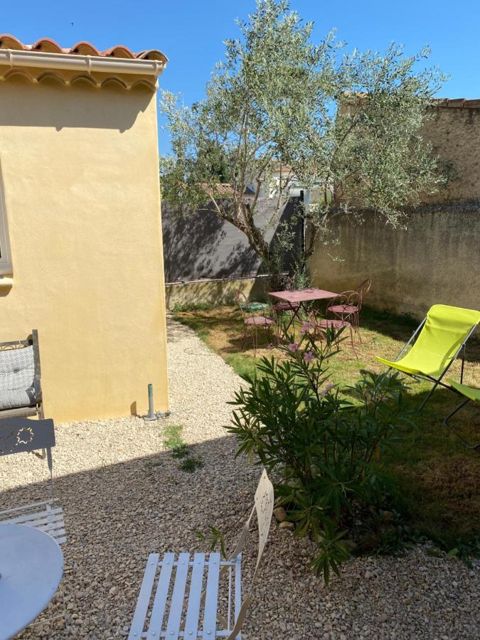 Gite Lou Sabai Au Pied Des Dentelles De Montmirail, Piscine Partagee 아우비그난 외부 사진